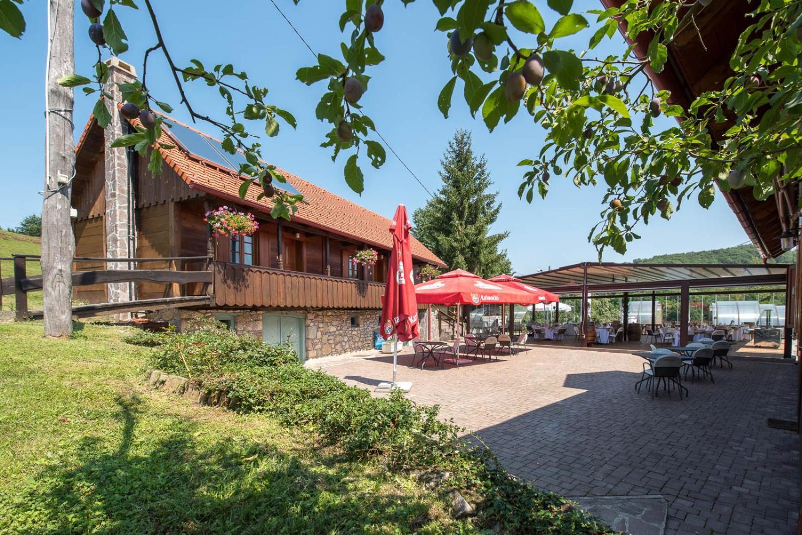 Hotel Srakovcic Heart Of Nature Ribnik Exterior foto